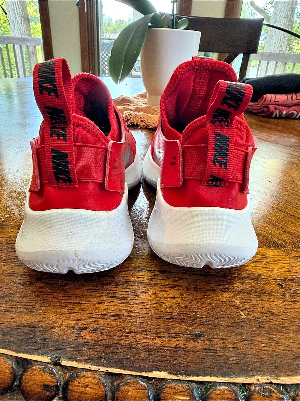 Nike Flex Runner 4 Y Red & White Sneakers - Picture 4 of 4